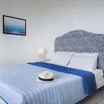 Vivian Apartment *