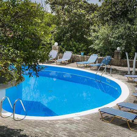 Vivian Apartament